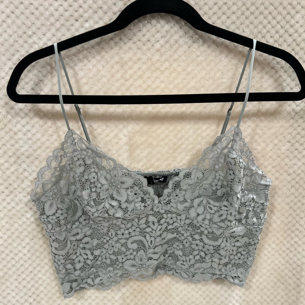 **BRAND NEW W/ TAGS** Express Lace Detail Crop Top in Gray/Green